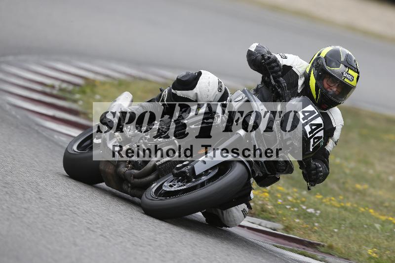 /37 09.08.2026  Pluess Motosport ADR/Freies Fahren/444